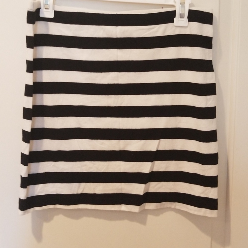 H&M black and white striped skirt